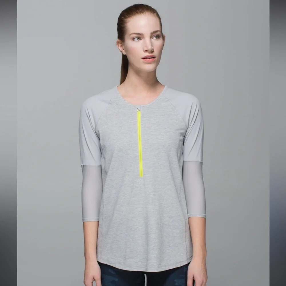 LULULEMON Clip In Long Sleeve